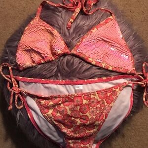 🧜‍♀️ Vintage Victoria's Secret Tropical Sequin Bikini!